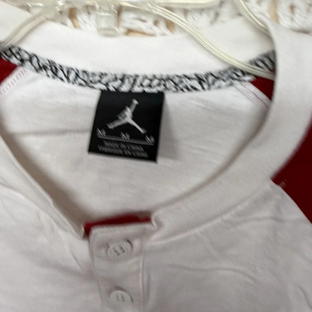 Jordan Henley Shirt Mens Sz M Red White Raglan Long Sleeve 100%Cotton 632084-100